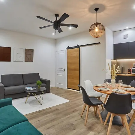 Sublime Flat In The Centre Of By Studioprestige *