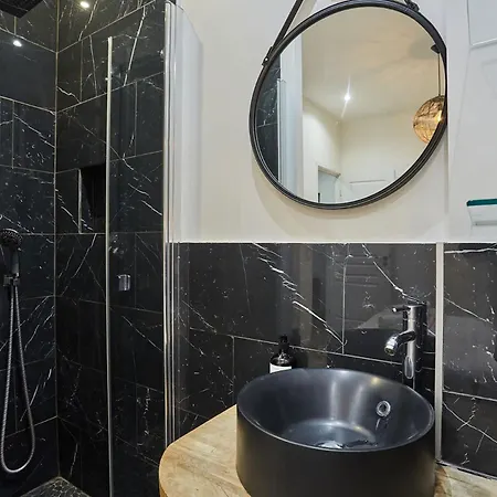 Sublime Flat In The Centre Of By Studioprestige