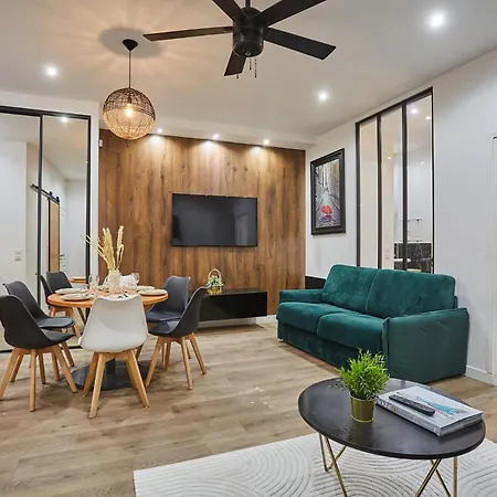 Sublime Flat In The Centre Of By Studioprestige